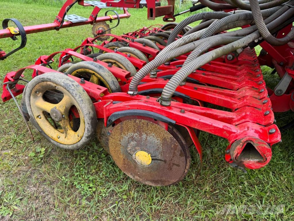 Väderstad Spirit 400S مثاقيب