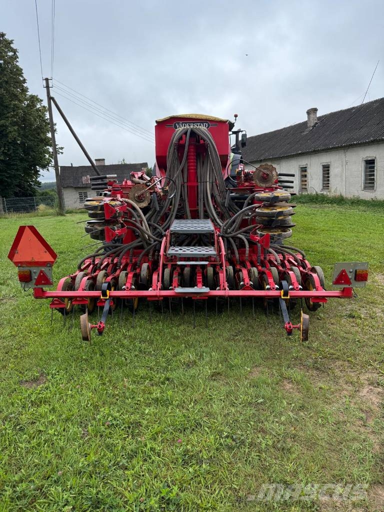 Väderstad Spirit 400S مثاقيب