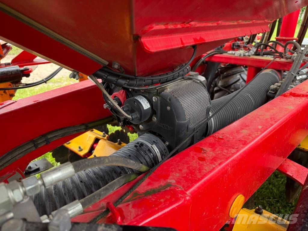 Väderstad Spirit 400S مثاقيب