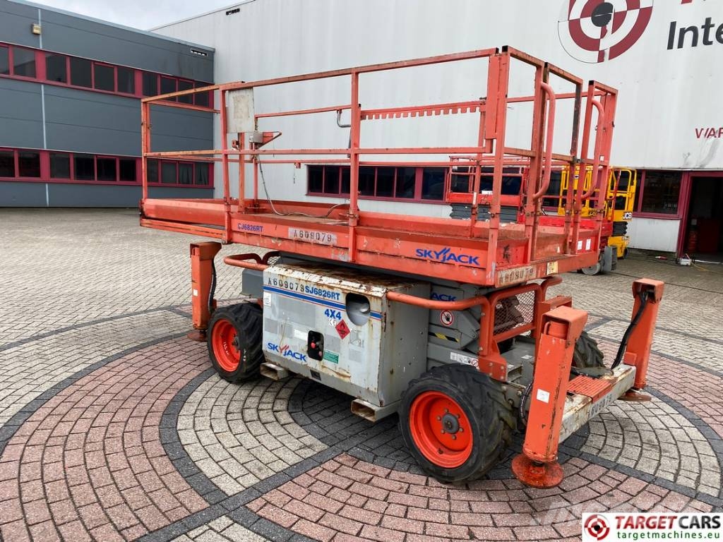 SkyJack SJ6826RT Diesel 4x4 Scissor Work Lift 992cm DEFECT Škarjaste dvižne ploščadi