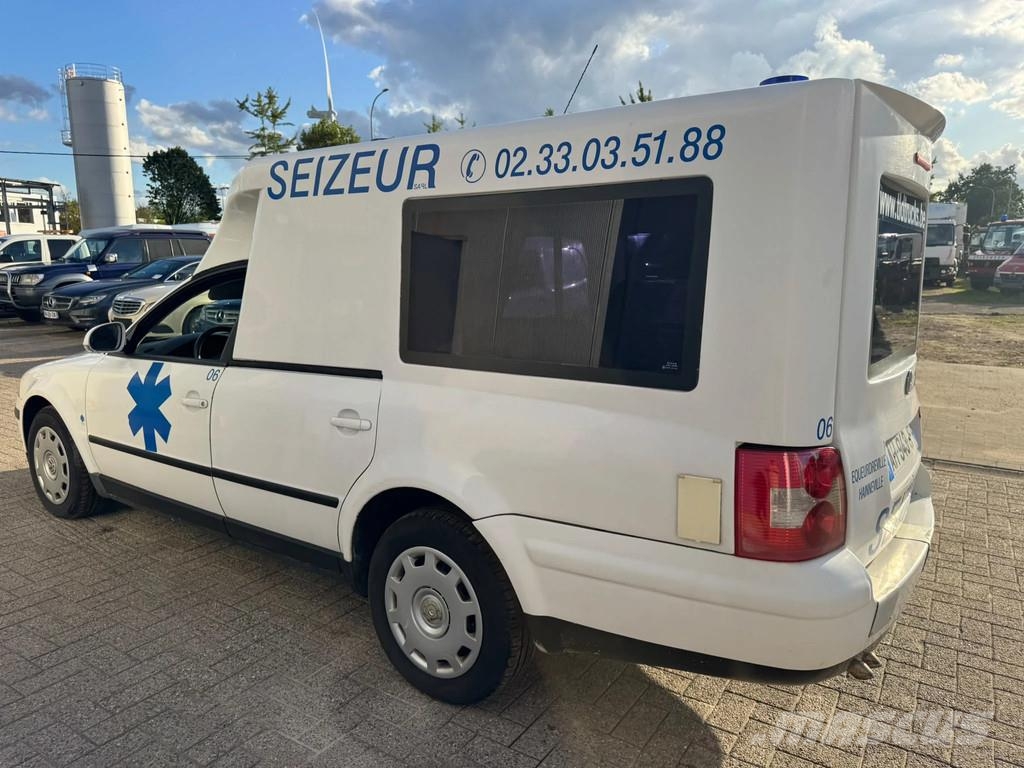 Volkswagen Passat **AMBULANCE-RETTUNGSWAGEN** Emergency vehicles