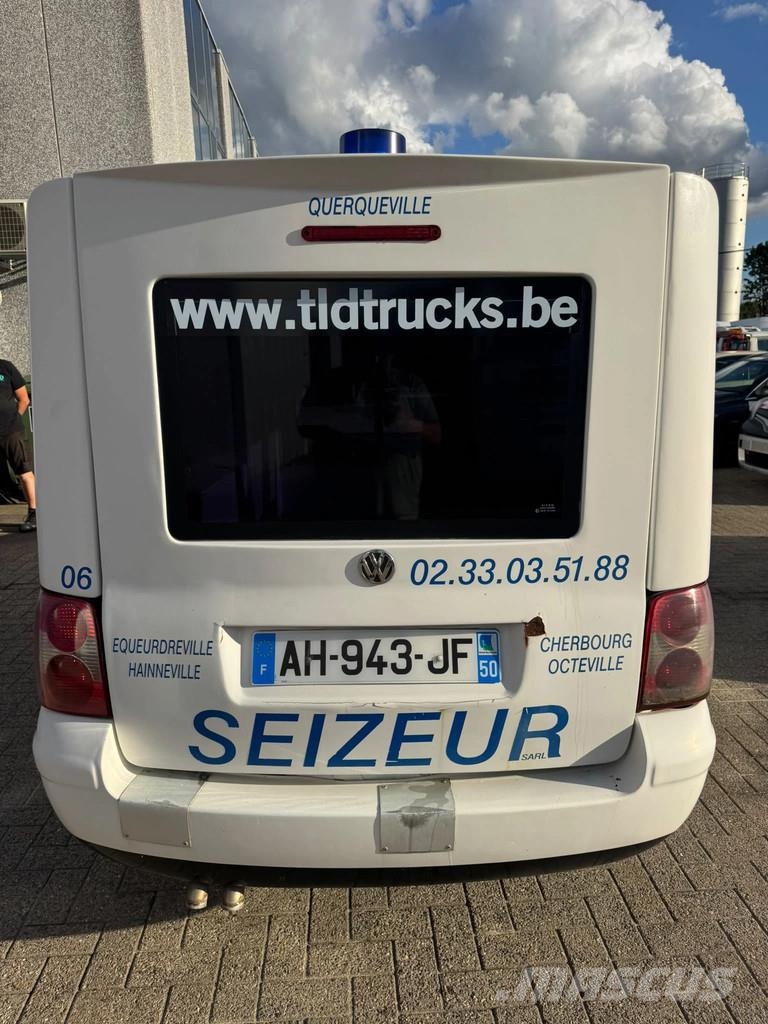 Volkswagen Passat **AMBULANCE-RETTUNGSWAGEN** Emergency vehicles