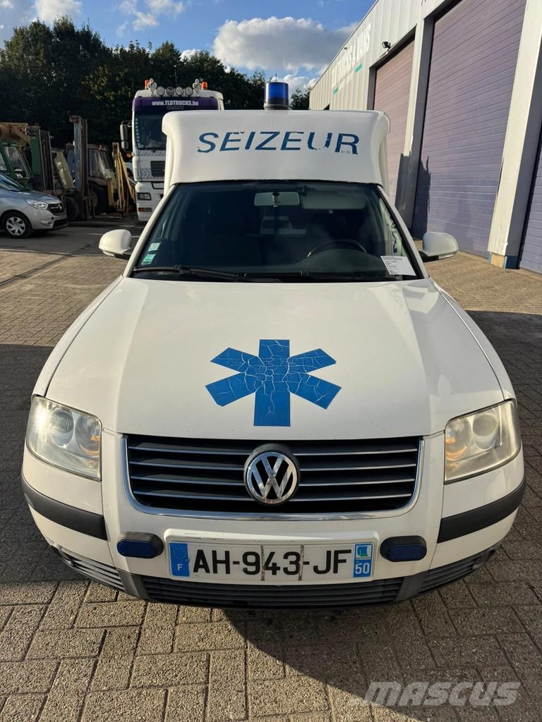 Volkswagen Passat **AMBULANCE-RETTUNGSWAGEN** Emergency vehicles