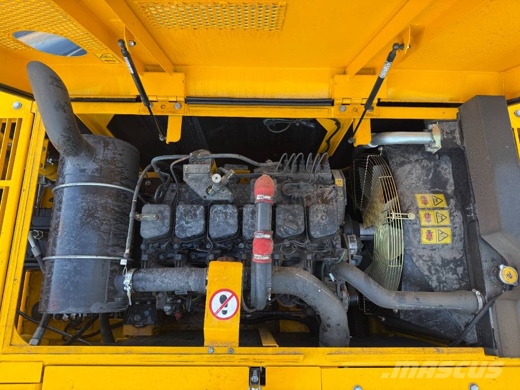 JCB 205 *2026 Model* - New / Unused / Hammer Lines Escavadeiras de esteiras