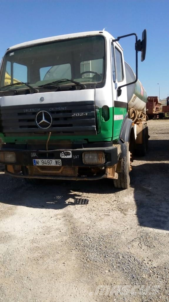 Mercedes-Benz 2024 Kipper