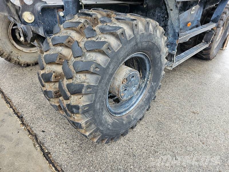 CAT M322F Bageri točkaši