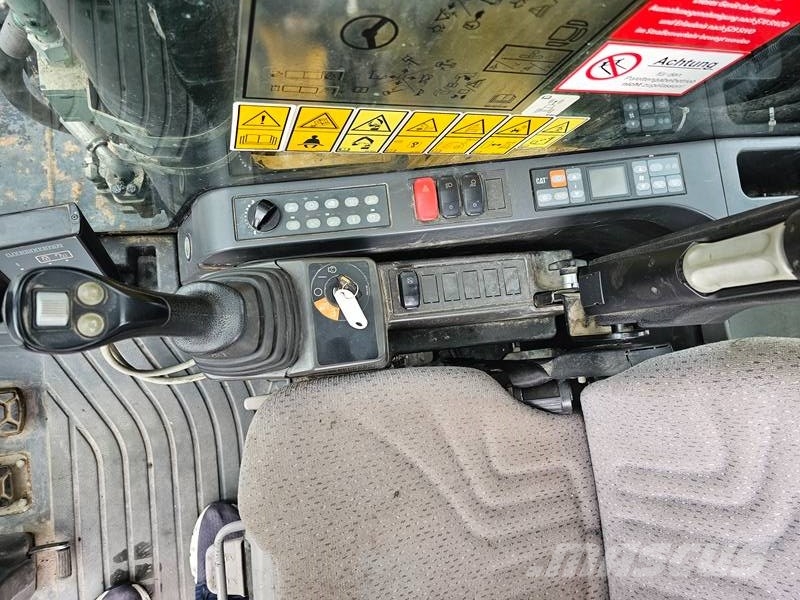 CAT M322F Bageri točkaši