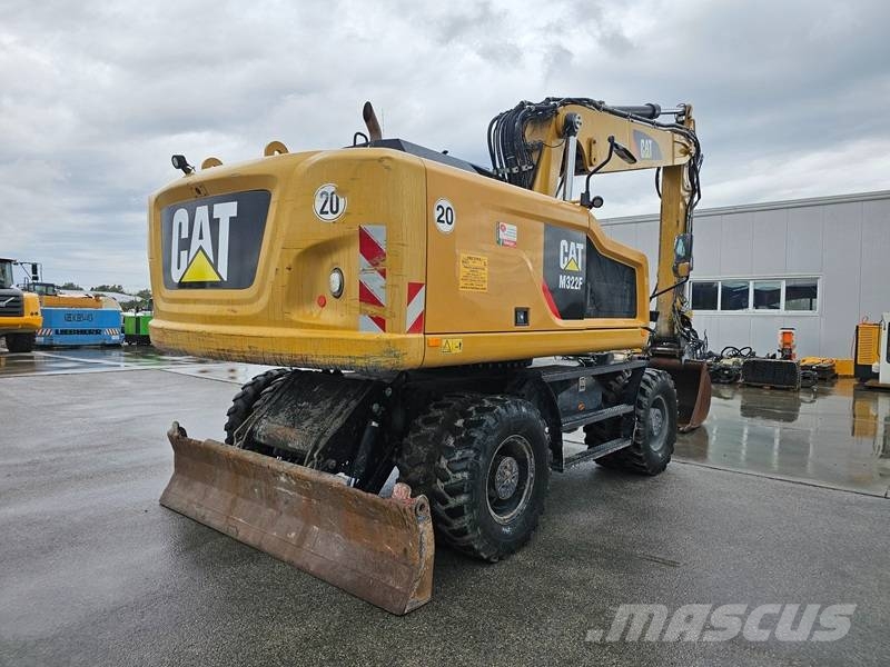 CAT M322F Bageri točkaši