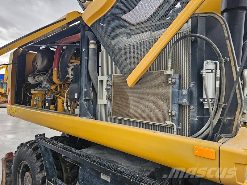 CAT M322F Bageri točkaši