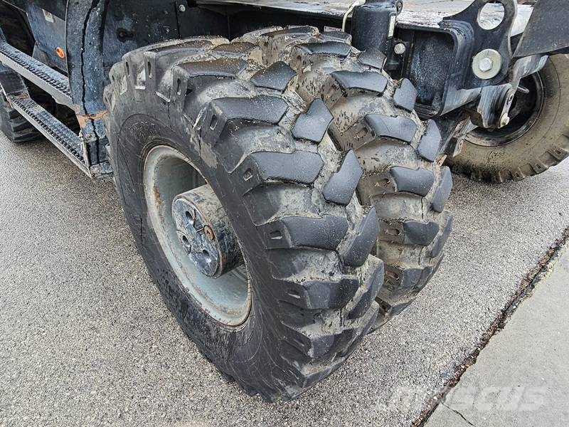 CAT M322F Bageri točkaši