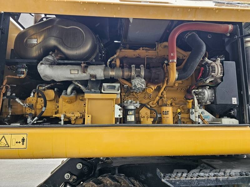 CAT M322F Bageri točkaši