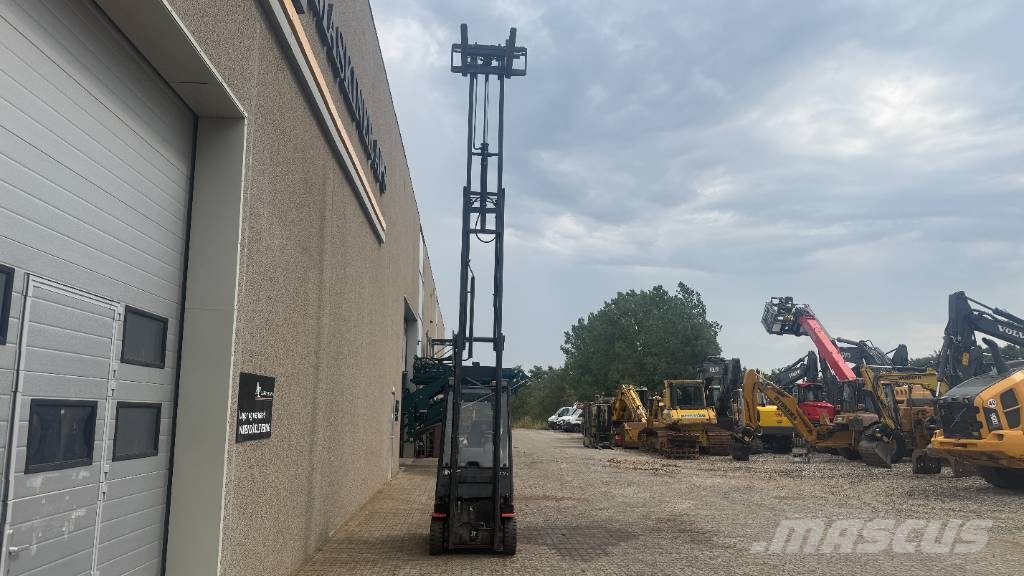 Linde E 16-02 Electric forklifts