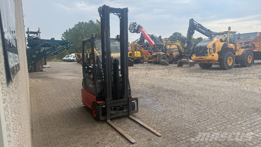 Linde E 16-02 Electric forklifts