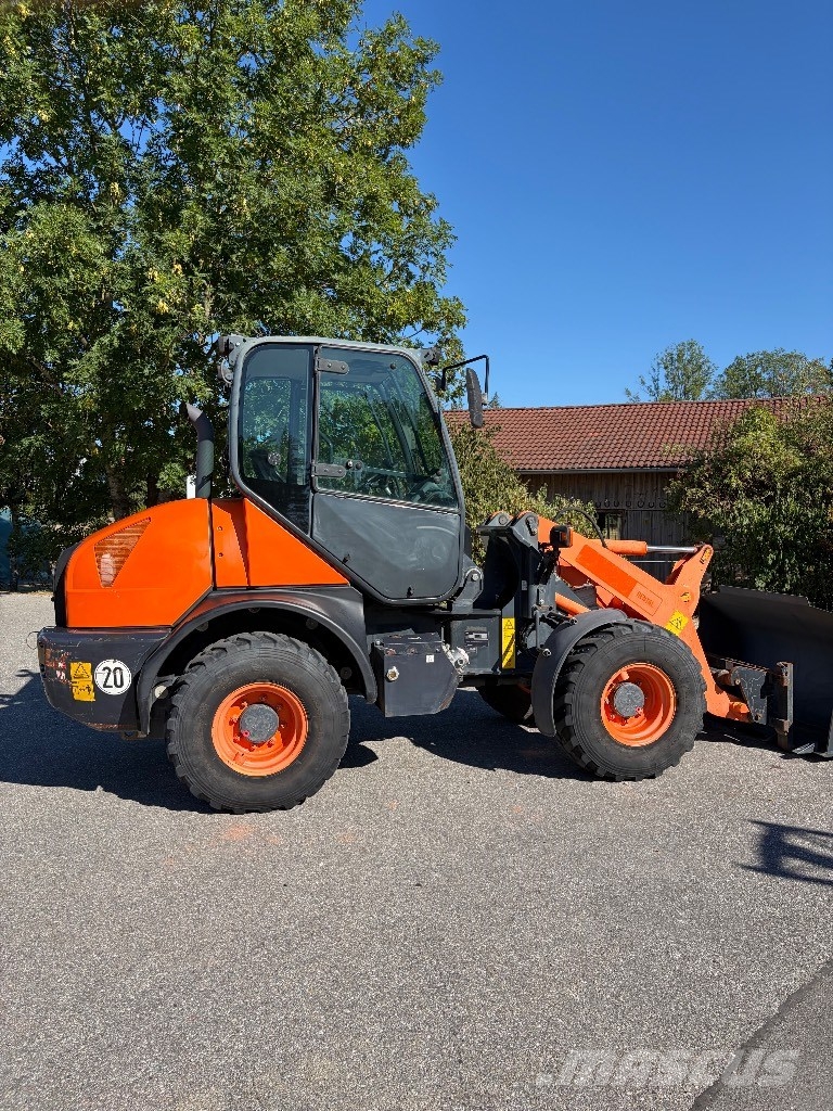 Komatsu WA 80-6 لوادر بعجل