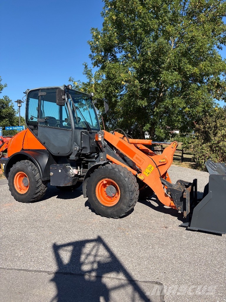 Komatsu WA 80-6 لوادر بعجل