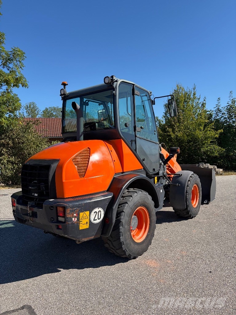 Komatsu WA 80-6 لوادر بعجل
