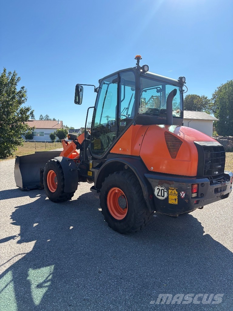 Komatsu WA 80-6 لوادر بعجل