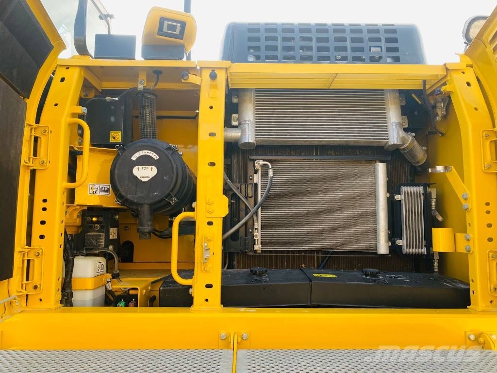 Komatsu PC 290 LC-11 حفارات زحافة
