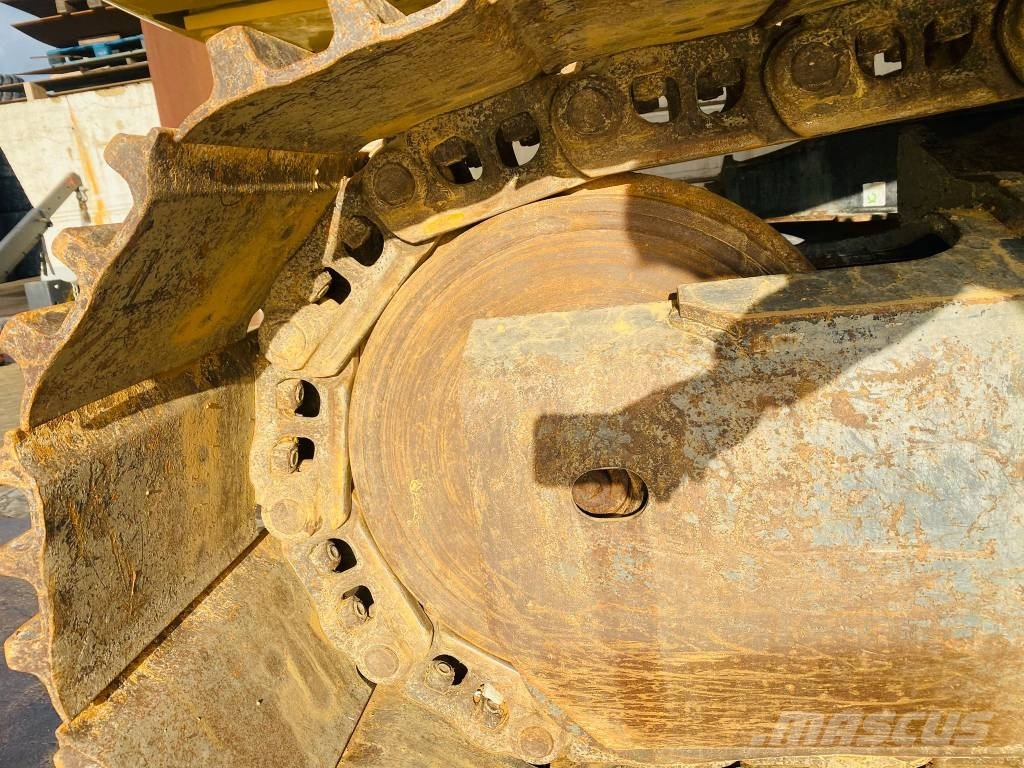 Komatsu PC 290 LC-11 حفارات زحافة