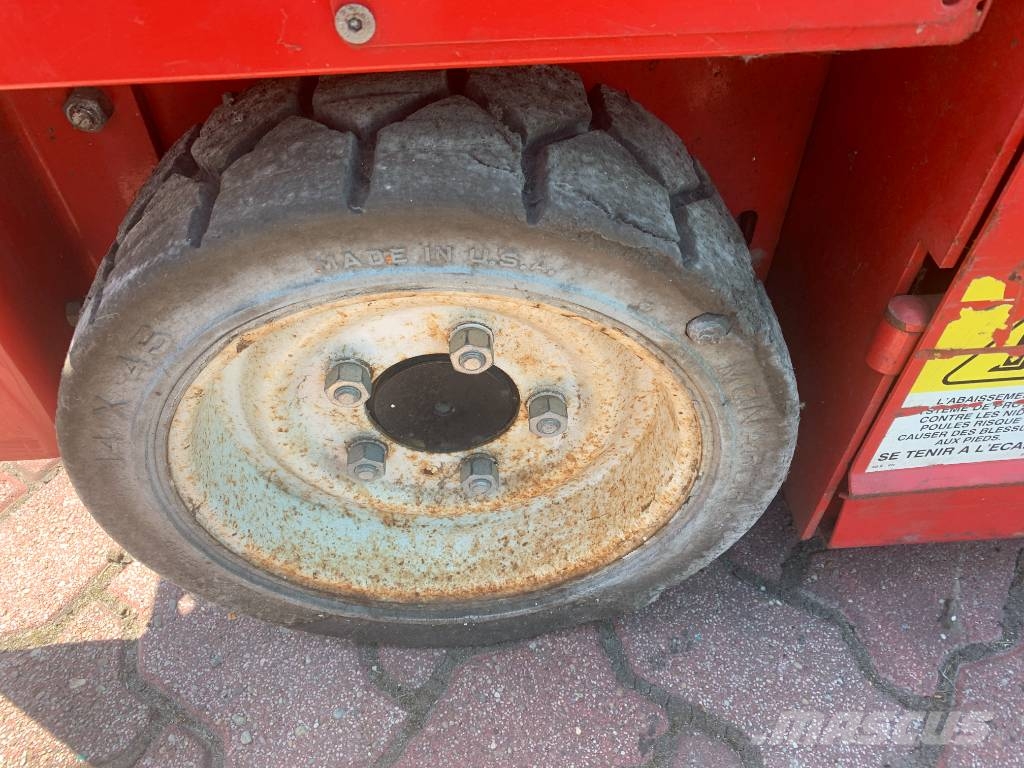 Manitou 1932 ES V-2364 EO Ножични работни платформи