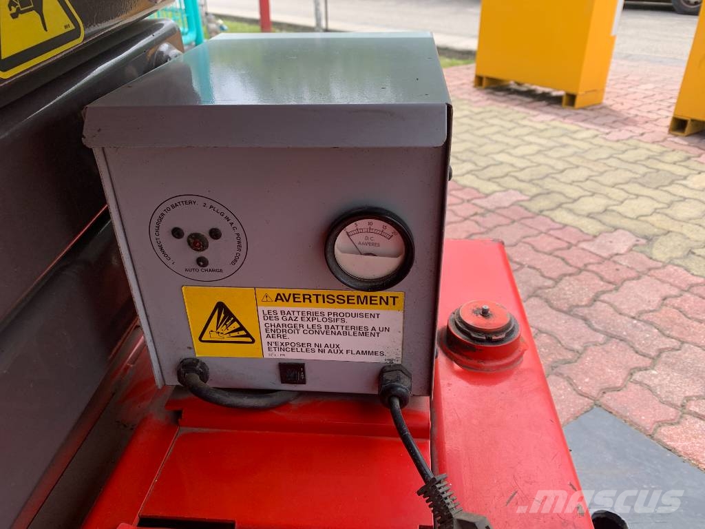 Manitou 1932 ES V-2364 EO Ножични работни платформи