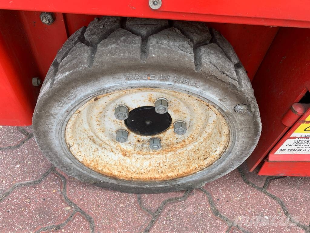 Manitou 1932 ES V-2364 EO Ножични работни платформи