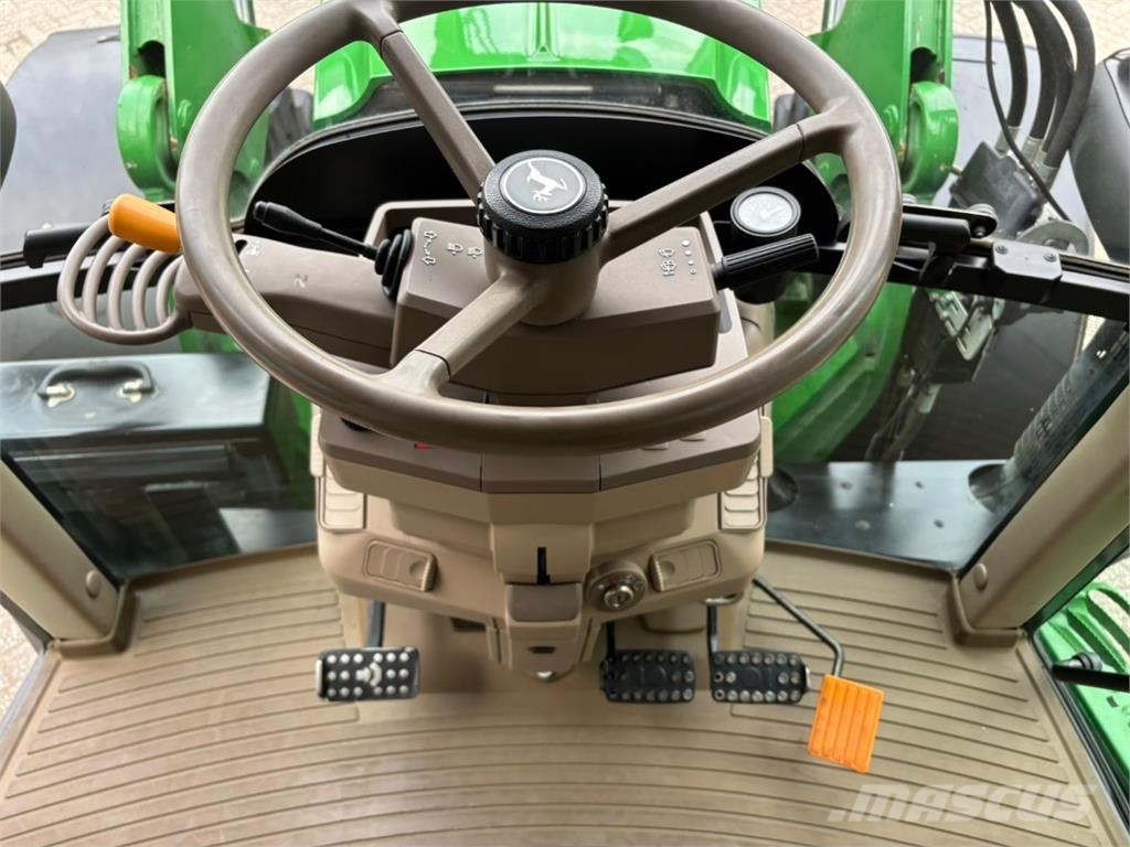 John Deere 6115M Landbouw - overige