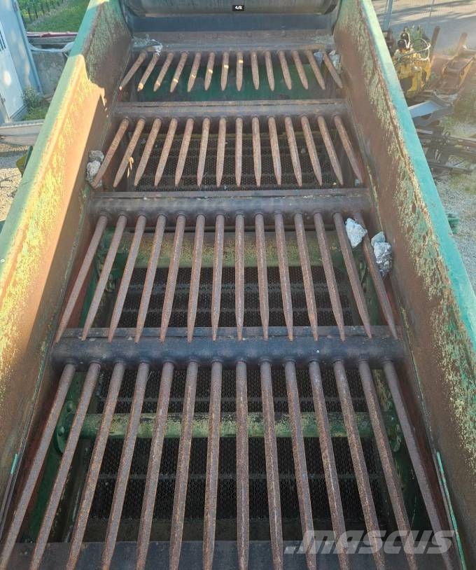 McCloskey R 70 أجهزة فحص متنقلة