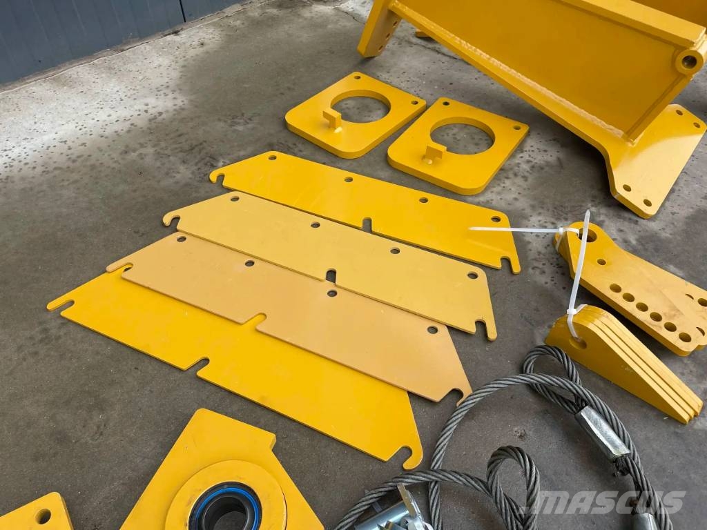 Volvo A25G Puertas traseras