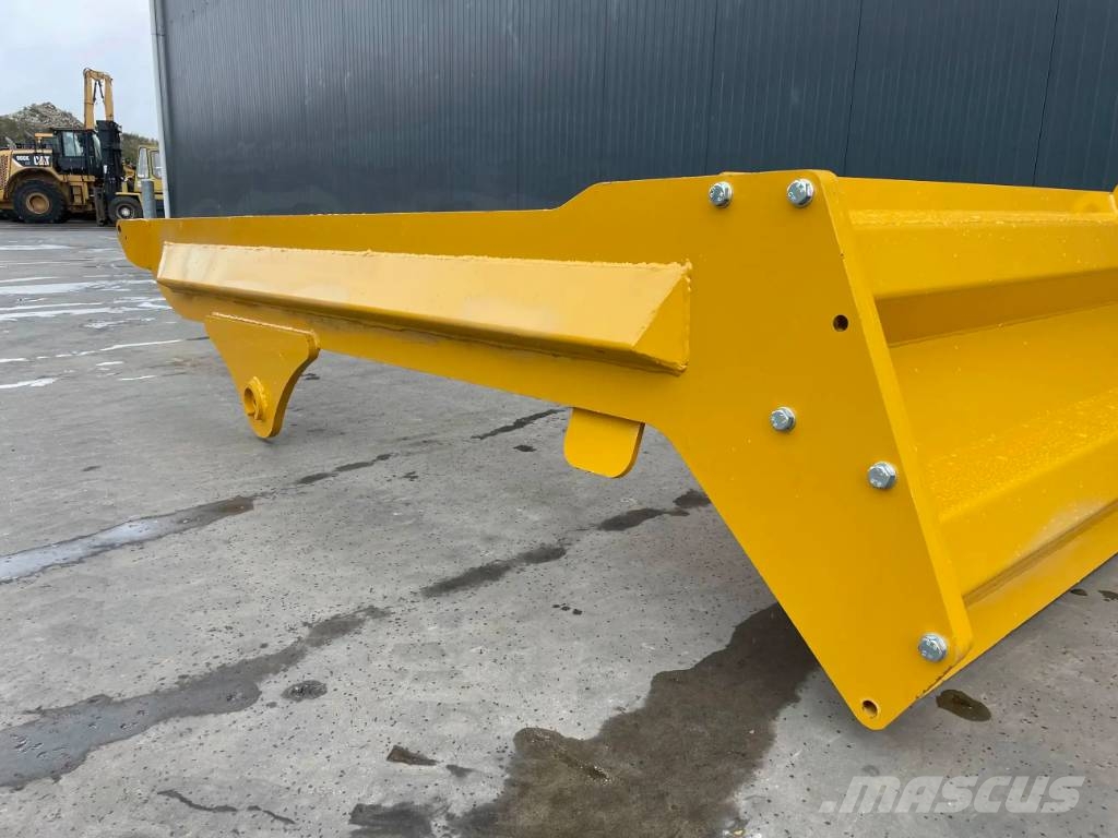 Volvo A25G Puertas traseras