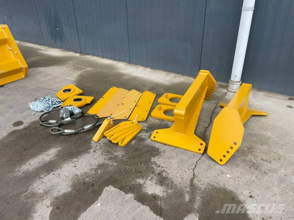 Volvo A25G Puertas traseras