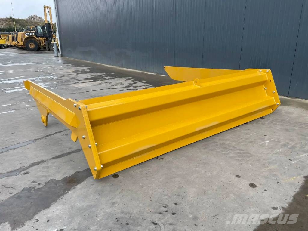 Volvo A25G Puertas traseras