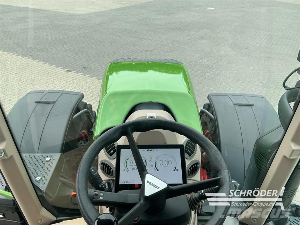 Fendt 724 VARIO GEN6 PROFI PLUS Traktory