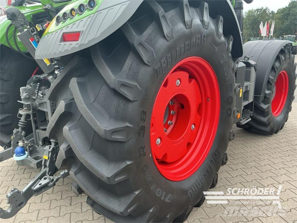 Fendt 724 VARIO GEN6 PROFI PLUS Traktory