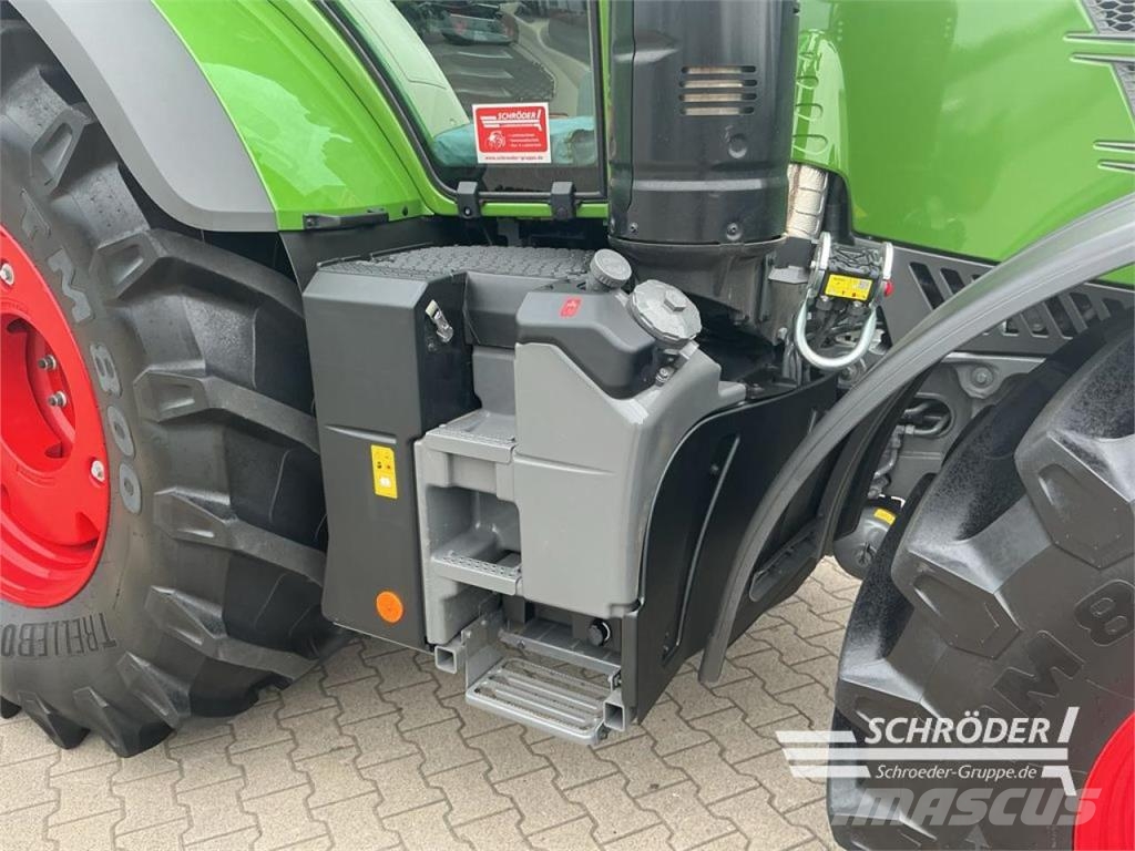 Fendt 724 VARIO GEN6 PROFI PLUS Traktory