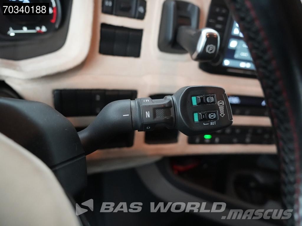 Scania S590 S 4X2 V8 NL-Truck APK Retarder Full-Air 2x Ta Тягачі