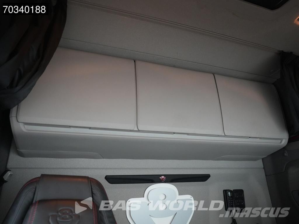 Scania S590 S 4X2 V8 NL-Truck APK Retarder Full-Air 2x Ta Тягачі