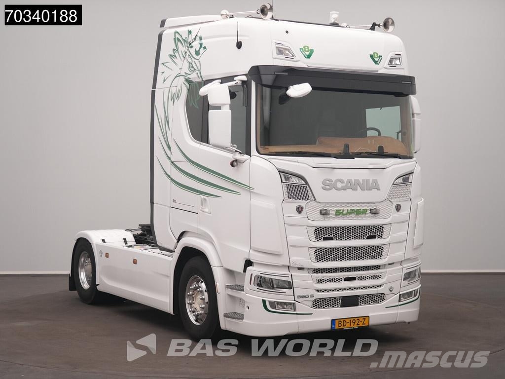 Scania S590 S 4X2 V8 NL-Truck APK Retarder Full-Air 2x Ta Тягачі
