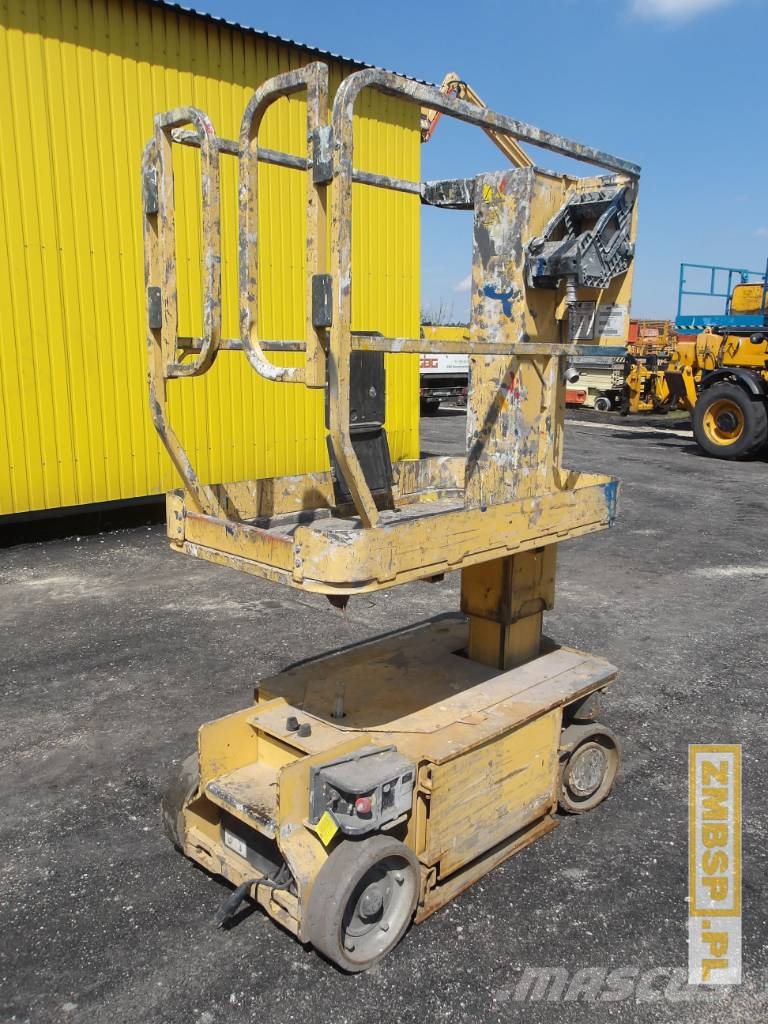 JLG 1230 ES Ανυψωτήρες με κατακόρυφους πυλώνες