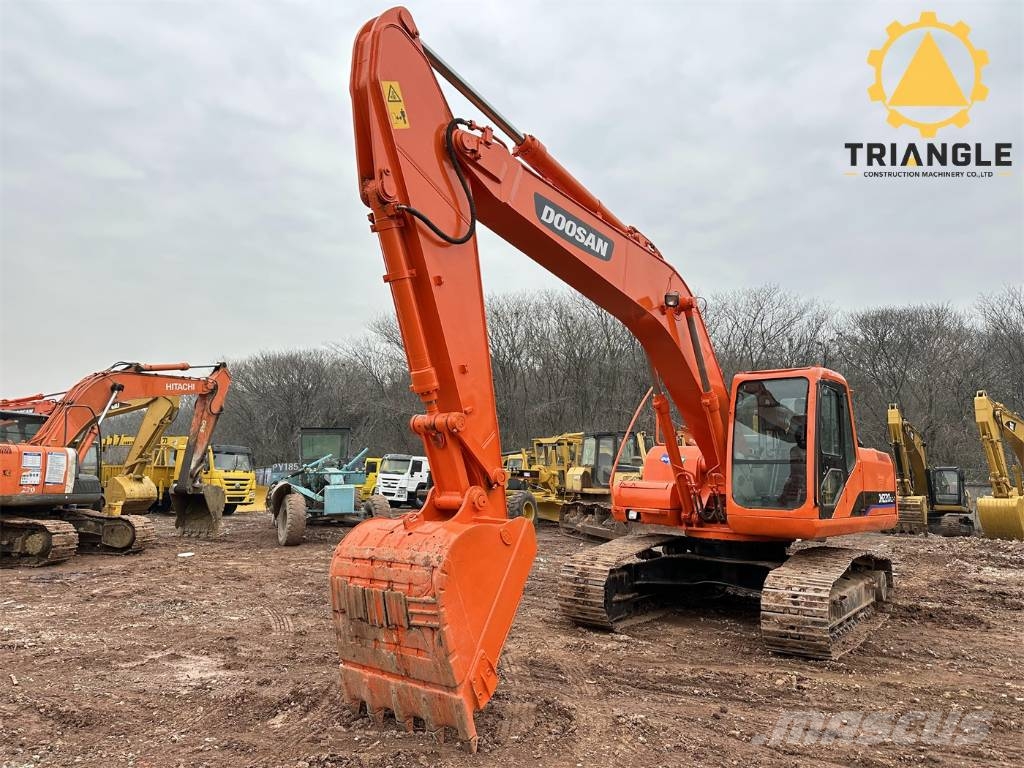 Doosan DH 220 Bagri goseničarji