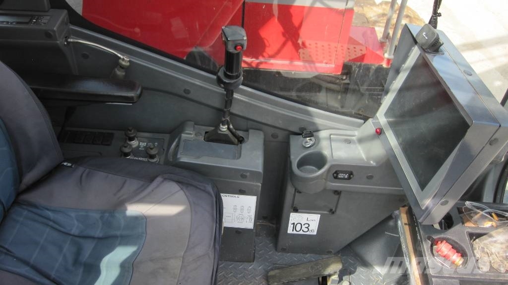 Kobelco CKE 1100 G 履帶式起重機