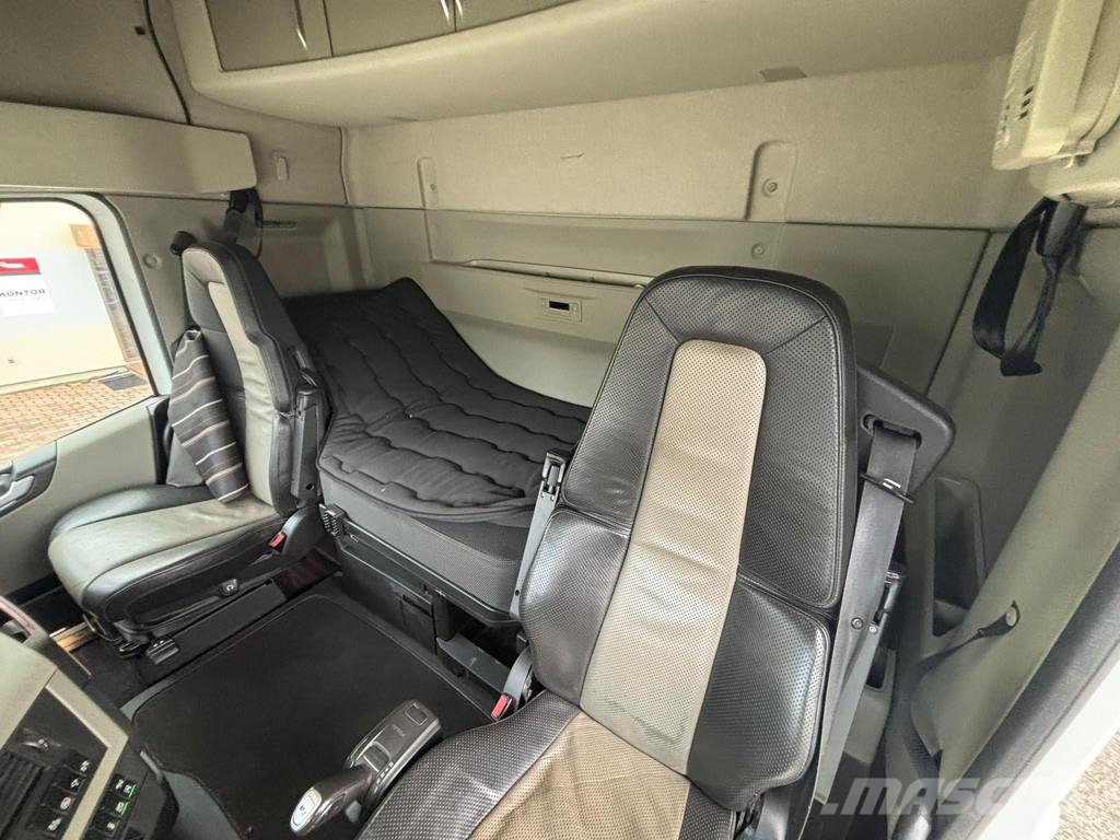Volvo FH540 6x2 EURO6 + RETARDER + 14000L TANK Вантажівки-цистерни