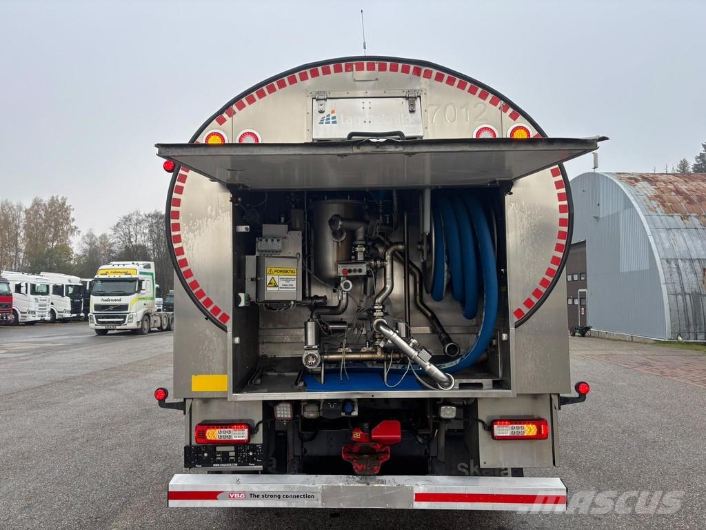 Volvo FH540 6x2 EURO6 + RETARDER + 14000L TANK Вантажівки-цистерни