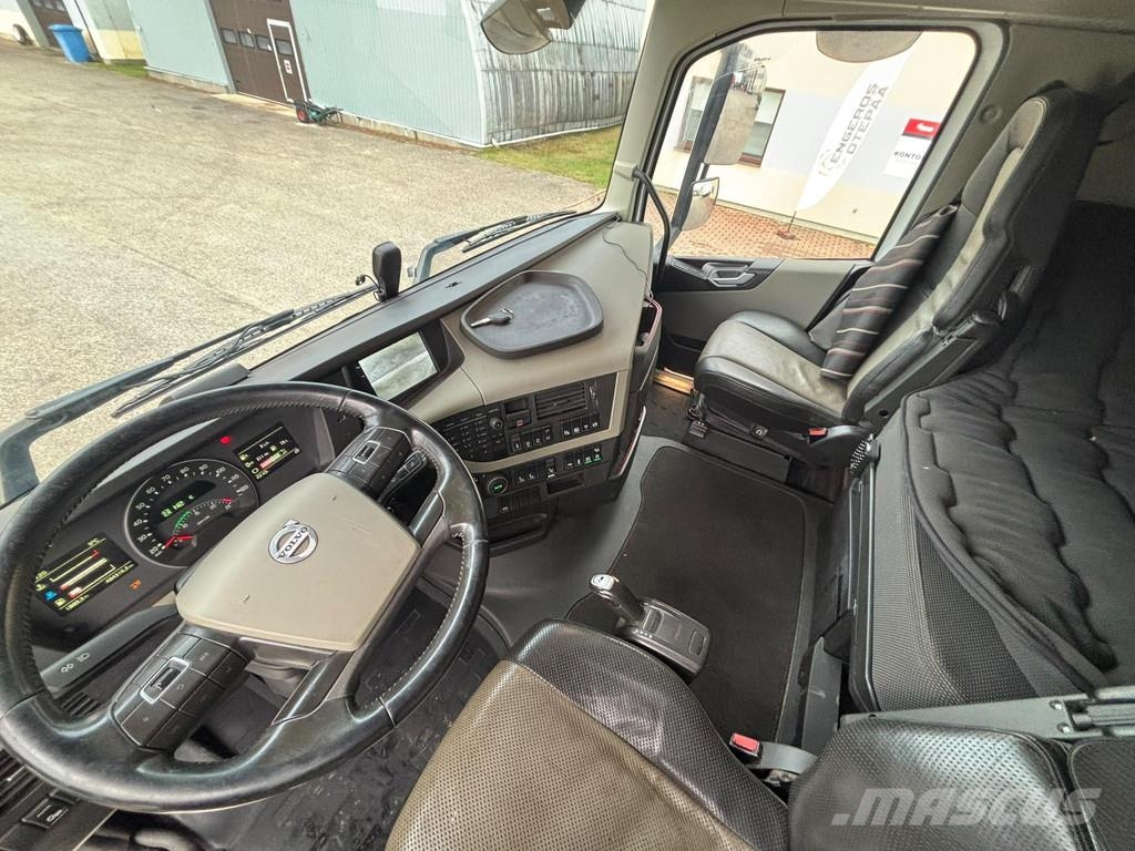 Volvo FH540 6x2 EURO6 + RETARDER + 14000L TANK Вантажівки-цистерни