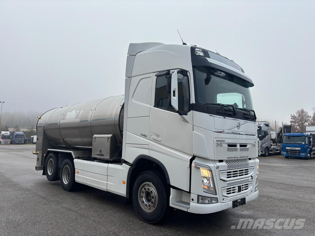 Volvo FH540 6x2 EURO6 + RETARDER + 14000L TANK Вантажівки-цистерни
