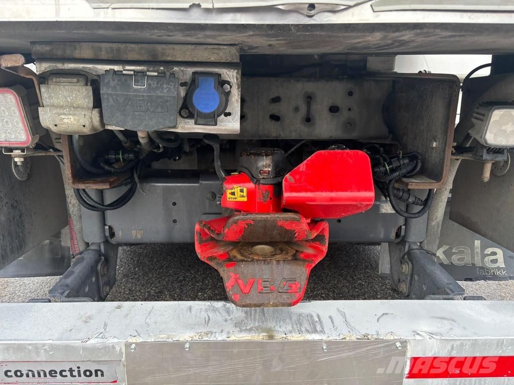 Volvo FH540 6x2 EURO6 + RETARDER + 14000L TANK Вантажівки-цистерни