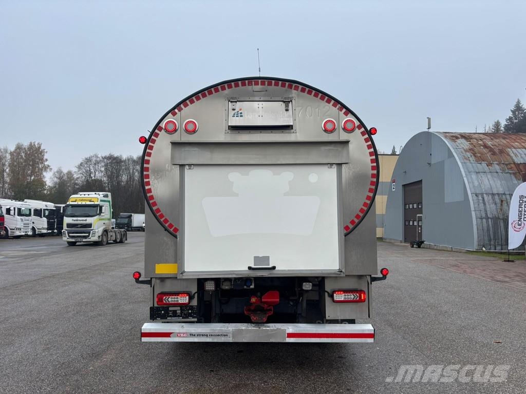 Volvo FH540 6x2 EURO6 + RETARDER + 14000L TANK Вантажівки-цистерни