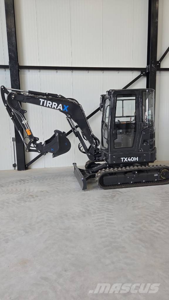 Tirrax TX40H Kiti krovimo ir kasimo mechanizmai ir jų priedai