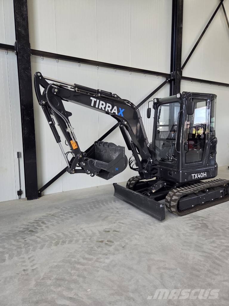 Tirrax TX40H Kiti krovimo ir kasimo mechanizmai ir jų priedai
