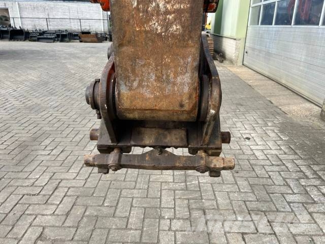 Fiat-Hitachi EX 165 Bageri guseničari